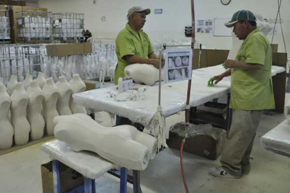 découvrez comment l'économie mexicaine parvient à résister à la récession grâce à des politiques stratégiques et une diversification sectorielle. analyse des tendances actuelles et des perspectives d'avenir.