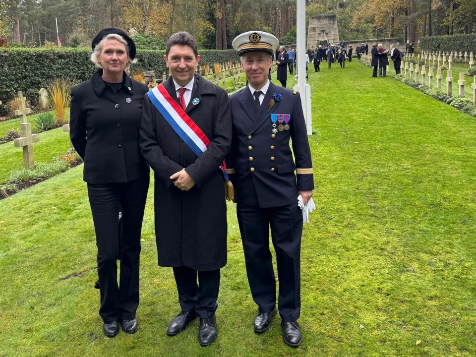 découvrez comment la coupe du monde entraîne une baisse des salaires et des déplacements imposés à mexico, affectant les joueurs et les équipes.