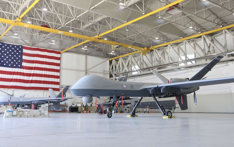 analyse des tensions entre les états-unis et le mexique liées à l'utilisation des drones par les cartels, un enjeu majeur pour la sécurité et la lutte contre le crime organisé.