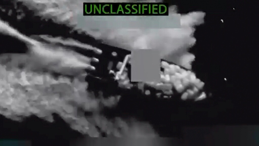 le mexique et le salvador interceptent une importante cargaison de cocaïne tandis que les états-unis intensifient leurs frappes contre le trafic de drogue.